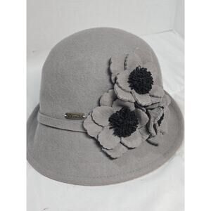 Vtg ADORA SOFT 100% WOOL WOMEN'S Bucket HAT Grey Flower Detail One Size Travel